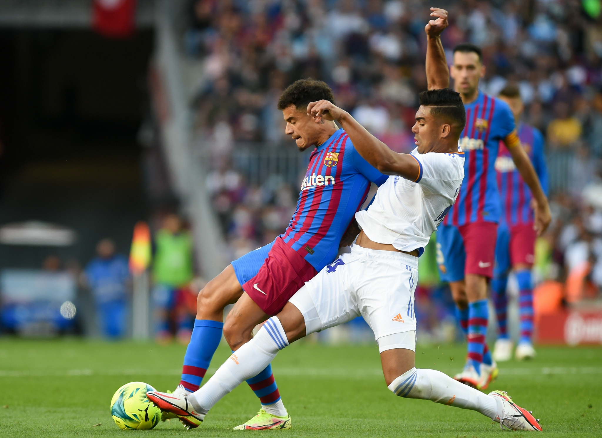 巴塞罗那-力克热那亚西甲库蒂尼奥建功的简单介绍