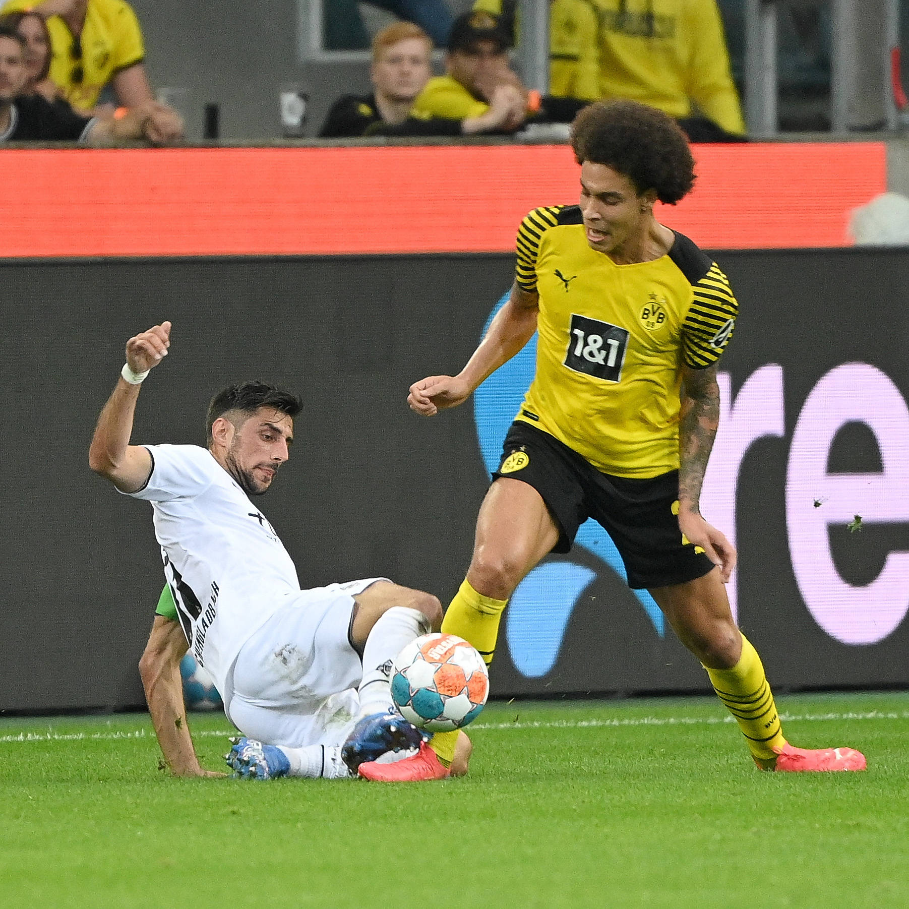 C7游戏平台-多特蒙德战平门兴，霍伊博施罗克单刀未中的简单介绍