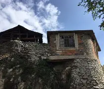 包含城墙外的战鼓激荡，晋级之路任重道远的词条